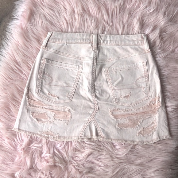 NWT American Eagle Outfitters Pink Distressed Super Stretch Skirt - Picture 3 of 3